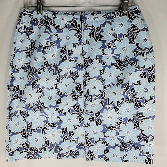 Briggs Blue Floral Straight Back Slit Skirt Size 12 - Picture 3 of 6